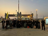 جلوه ای از خدمت رسانی دانشجویان جهادگر سلامت دانشگاه علوم پزشکی شیراز به زائران اربعین حسینی از نگاه دوربین / اربعین 1404